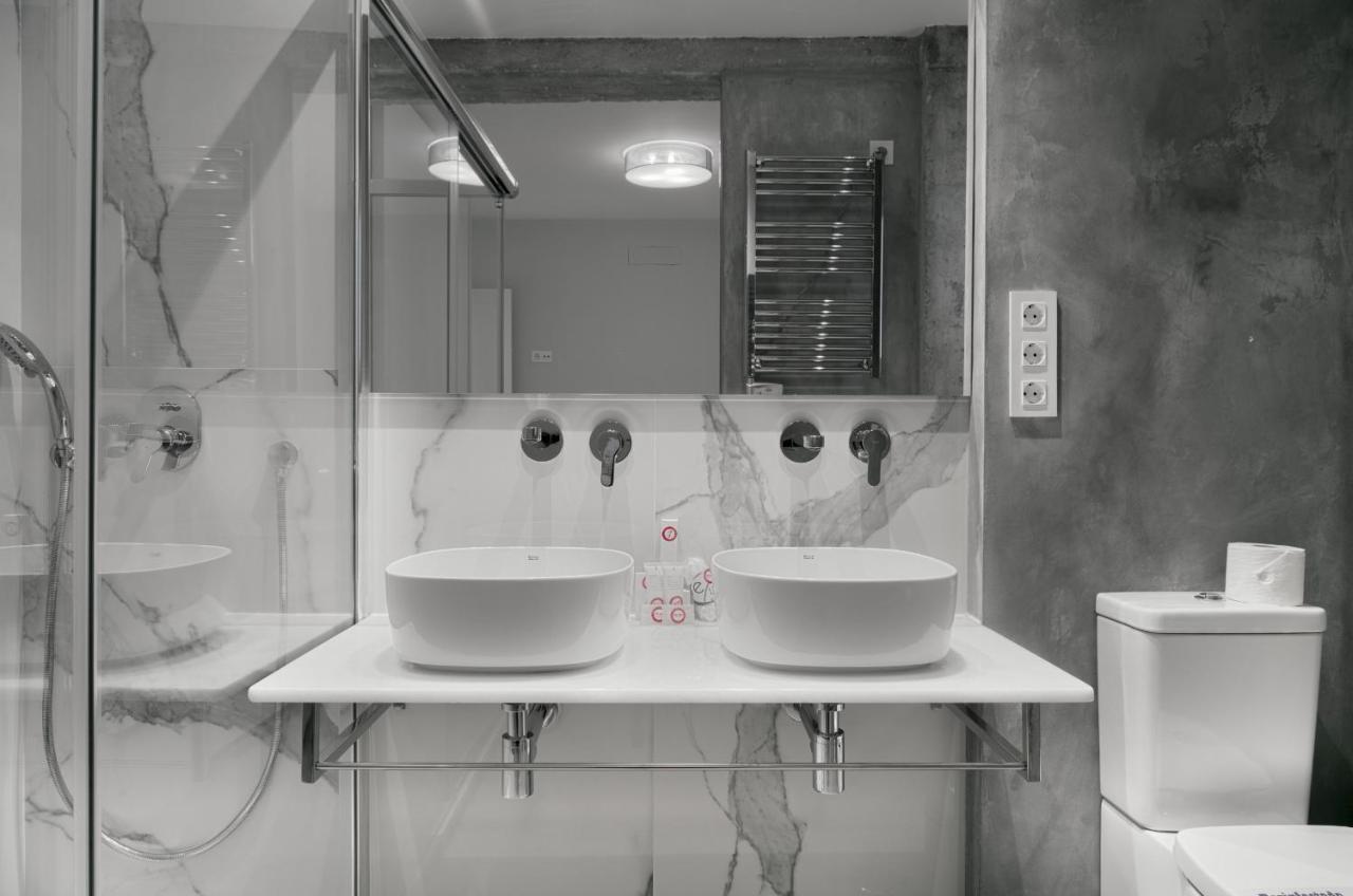 Six Apartments By Caleta Homes มาลากา ภายนอก รูปภาพ